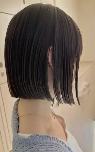 ショート ヒナ/酸性ストレート ・艶カラー🌿のヘアスタイル