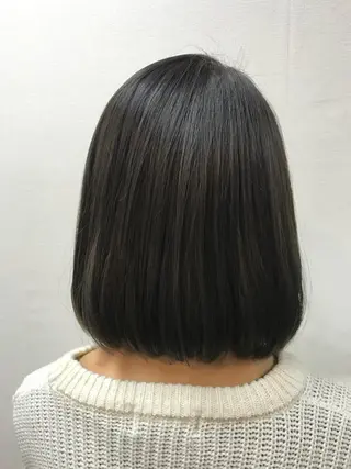 ショート カラー 吉森 満俊のヘアスタイル