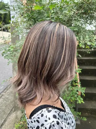 カラー ダブルスキルエクステ /羽エクステ白石宇由のヘアスタイル