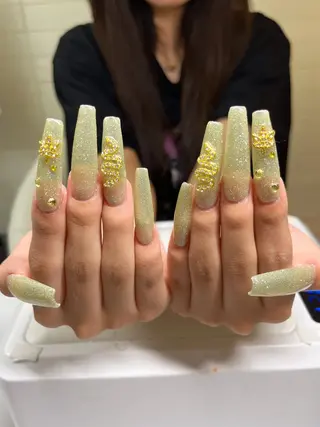 カラー mumu's ネイルサロン渋谷店のネイルデザイン