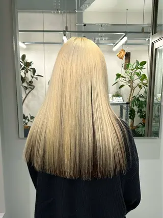 ロング カラー 松原 朱里のヘアスタイル
