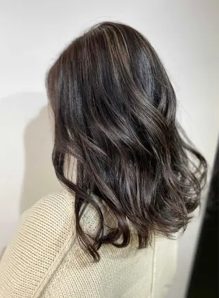 セミロング カラー opus 店長大和 レイヤー/赤み消しのヘアスタイル