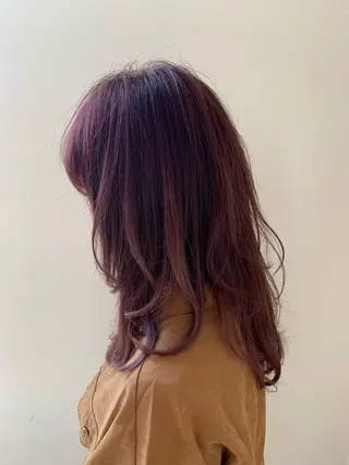 セミロング カラー 吉川 茉由子のヘアスタイル