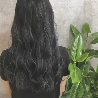 ロング カラー かわの ひとしのヘアスタイル