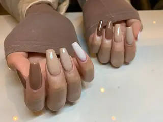 ネイル ネイルルーム チャームのネイルデザイン