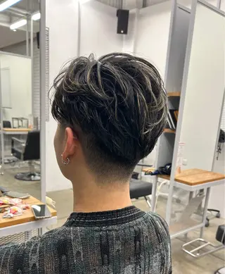 ショート メンズ 中村 里彩のヘアスタイル