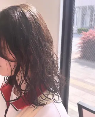 ミディアム パーマ 中嶋 佳穂のヘアスタイル