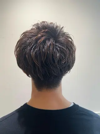 ショート パーマ メンズ 小栗 麻衣のヘアスタイル