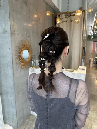 セミロング ヘアアレンジ さとう あやかのヘアスタイル