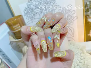 ネイル One Plus Nail Salonのネイルデザイン