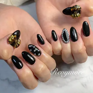 ミディアム ネイル nail salon Revymoreのネイルデザイン