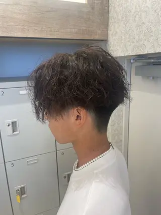 メンズ 本厚木パーマ&ブリー チMEN'Sショートのヘアスタイル