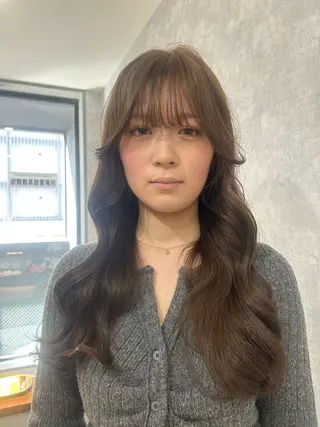 ロング 4月限定/ カラー特化/YUTOのヘアスタイル