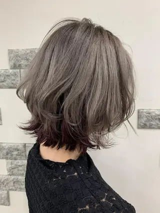 ミディアム カラー 薄田 珠美のヘアスタイル