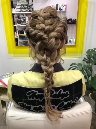 ロング カラー ヘアアレンジ deuxpapie所属・木村 美菜のヘアスタイル