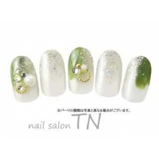 ネイル タニグチ ミカのネイルデザイン