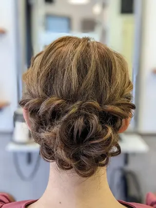 ヘアアレンジ 吉川 典親のヘアスタイル