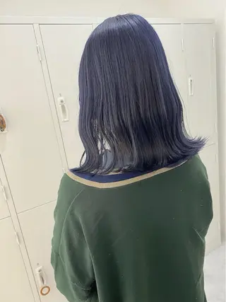 セミロング 艶カラー／ 夢叶のヘアスタイル