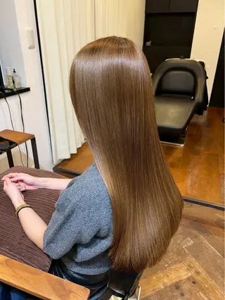 ロング うる艶カラー /縮毛矯正✨レオンのヘアスタイル