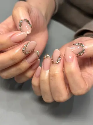 ネイル REHTOF ｜朝7時Open☀️のネイルデザイン