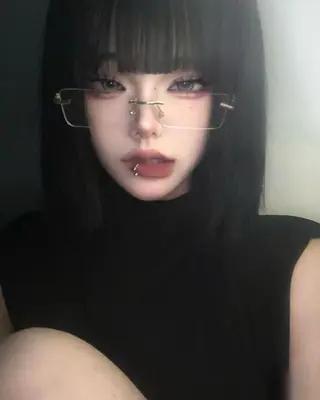 ロング カラー ヘアアレンジ 🥣大人っぽ韓国 スタイル🥣アヤノのヘアスタイル