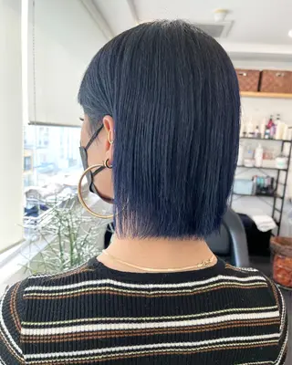 ミディアム カラー RU RIのヘアスタイル