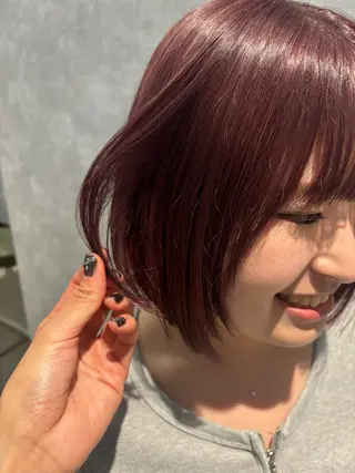 ショート 🌐NATSUMI 🌐【寒色カラー】のヘアスタイル