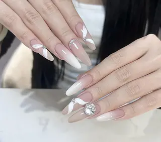 ネイル Pure&Rich Nailのネイルデザイン