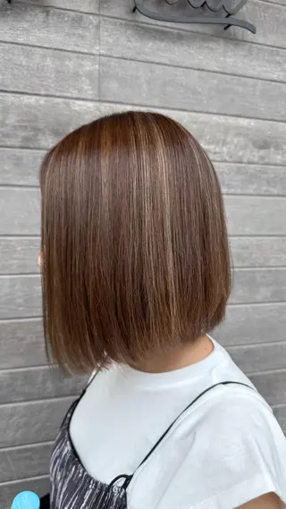 カラー 鈴木 陽菜のヘアスタイル