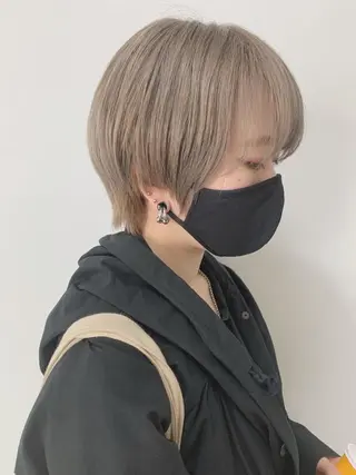 ショート カラー 山下 千明のヘアスタイル