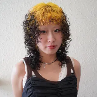 セミロング カラー パーマ 繭所属・こはる／ハードパーマ /癖毛風パーマ🧃のヘアスタイル