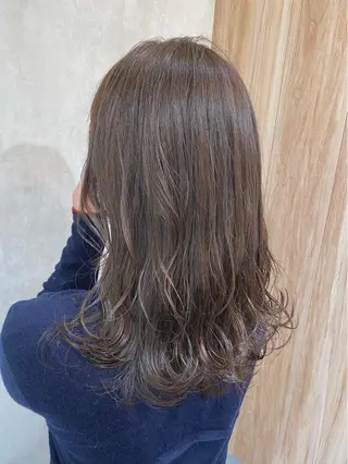 セミロング カラー Hatanaka Airiのヘアスタイル