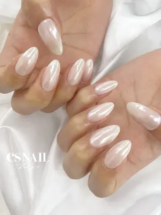 ネイル 中山 梨花のネイルデザイン