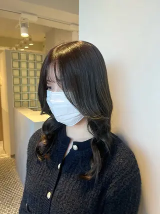 セミロング 大宮レイヤーカット× 透明感カラー　rioのヘアスタイル