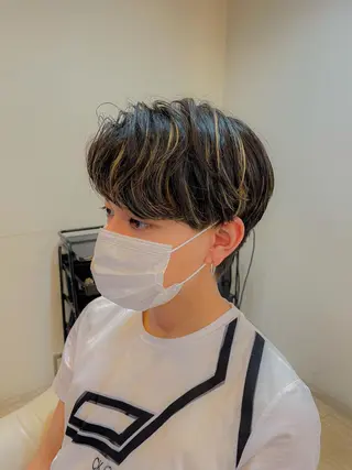 ミディアム カラー メンズ メンズパーマ 赤司 泰樹のヘアスタイル