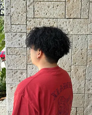 メンズ 透明感カラー/ レイヤー/箕浦 稜真のヘアスタイル