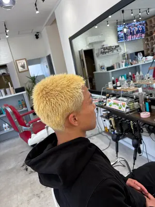 ショート カラー メンズ 本間 颯太のヘアスタイル