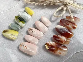 ネイル elu :nail&eyeのネイルデザイン