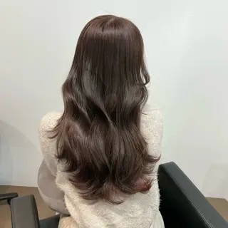 ロング 岡田 佳子のヘアスタイル