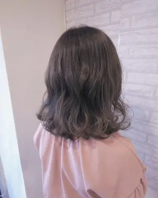 ミディアム カラー RU RIのヘアスタイル