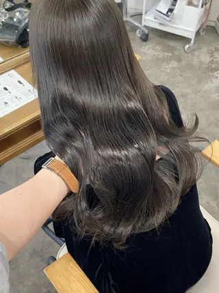 ロング キダアヤカ/ 梅田/ベージュカラーのヘアスタイル