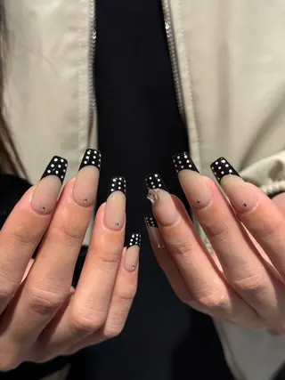 ネイル airi 🤍のネイルデザイン