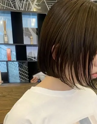 ショート カラー 江坂 misaki のヘアスタイル