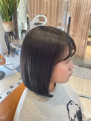 ショート カラー 菊池 菜月のヘアスタイル