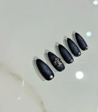 ネイル LinoLa -リノラ-のネイルデザイン