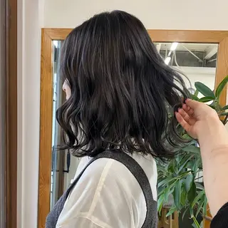 ミディアム カラー souco/ moenoのヘアスタイル
