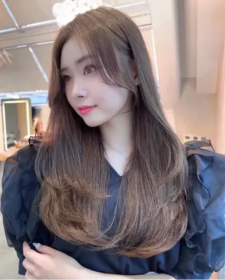 セミロング 矢口 明莉のヘアスタイル