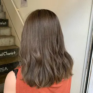 セミロング カラー ノグチ ナツコのヘアスタイル