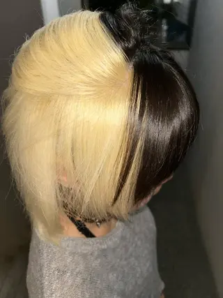 ミディアム カラー 山﨑 ちなつのヘアスタイル