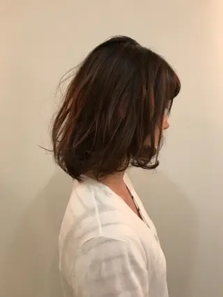 ミディアム 岡本 智次のヘアスタイル